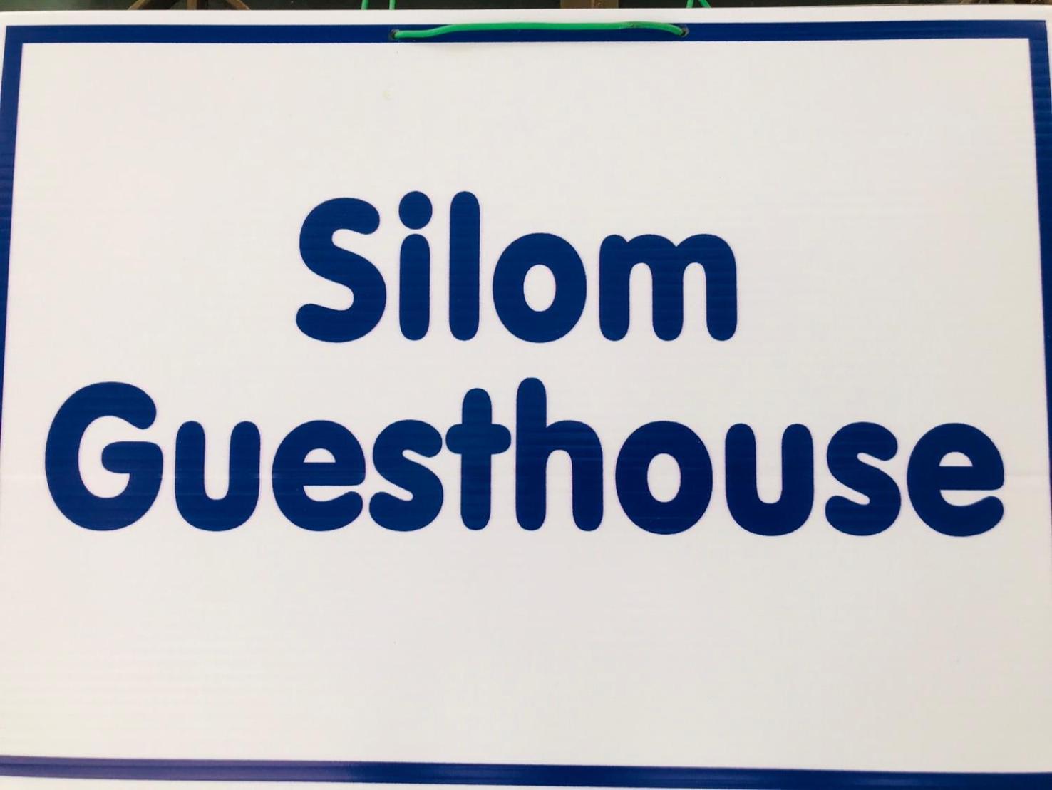 Silom Guesthouse Bangkok Bagian luar foto